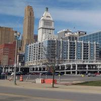 Cincinnati, OH: Downtown South Walking Adventure Game